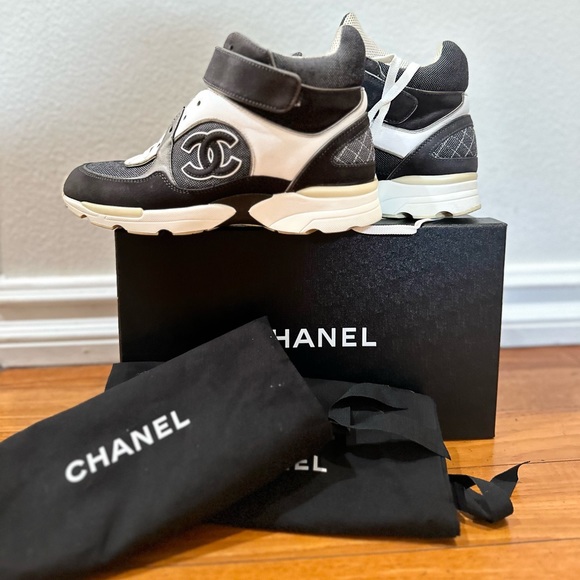 100%AUTHENTIC CHANEL Sneakers sz 36.5 - Picture 1 of 8